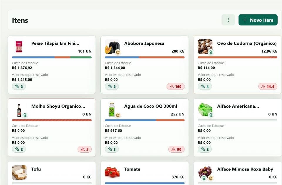 Tela operacional de compras, estoque e logística no HORTOMNIS